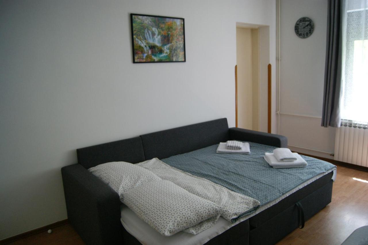 Apartment Lynx Korenica Luaran gambar
