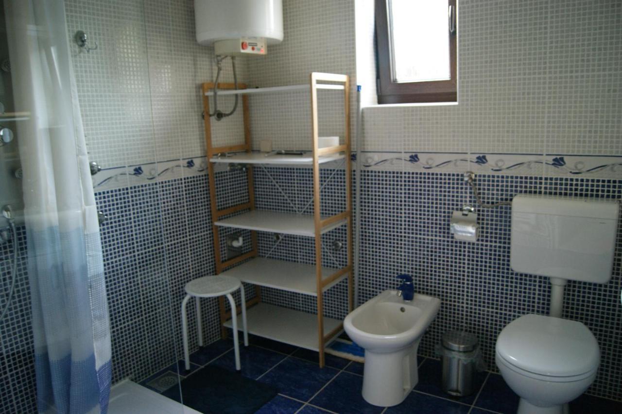 Apartment Lynx Korenica Luaran gambar